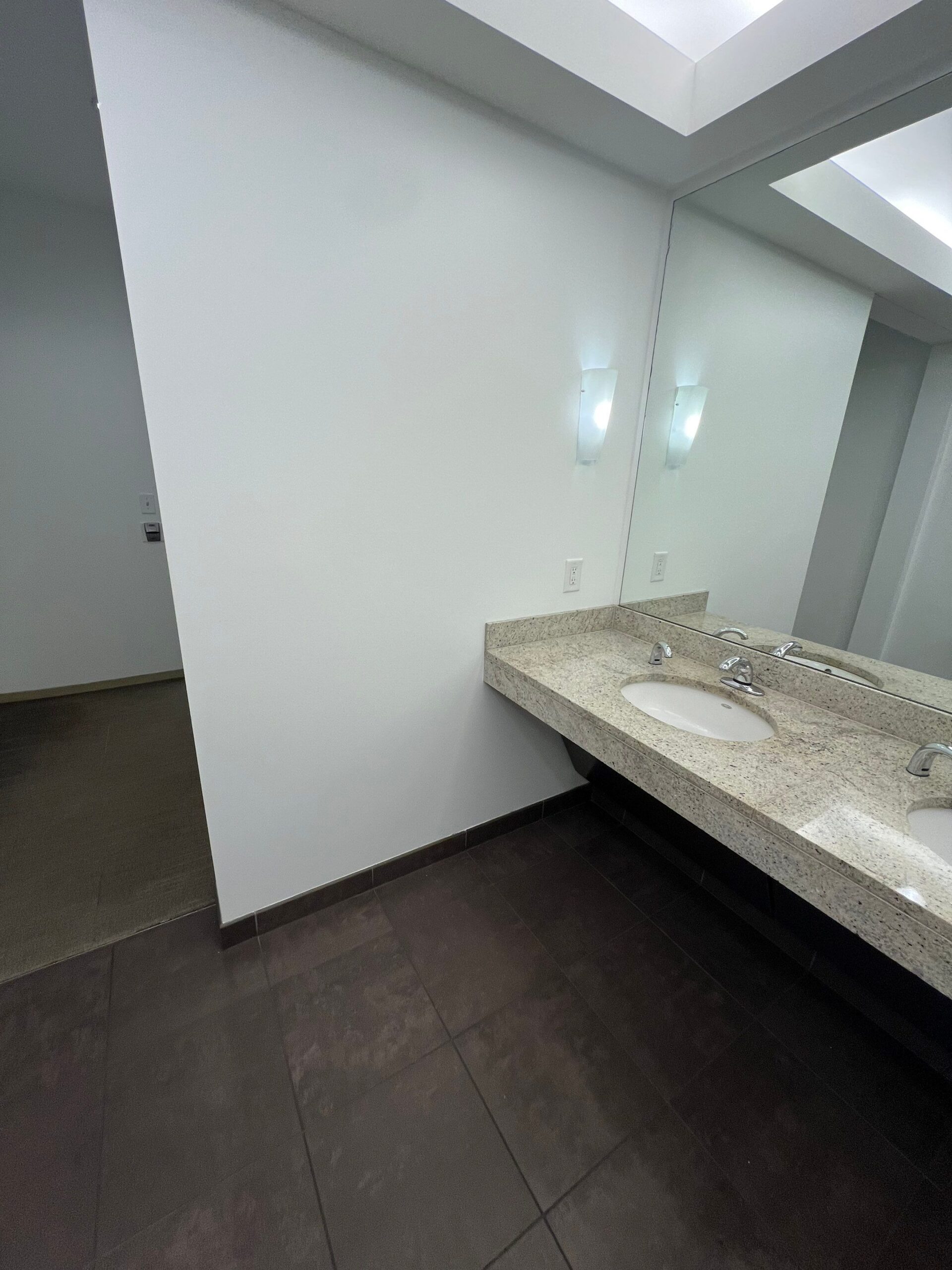 BC – Commercial Interior-19-Apr 19 2025 12_13pm-KWcR commercial interior painting